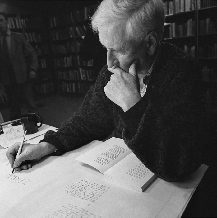 Great-Book016C-PMF-John-Montague-poet-no-border